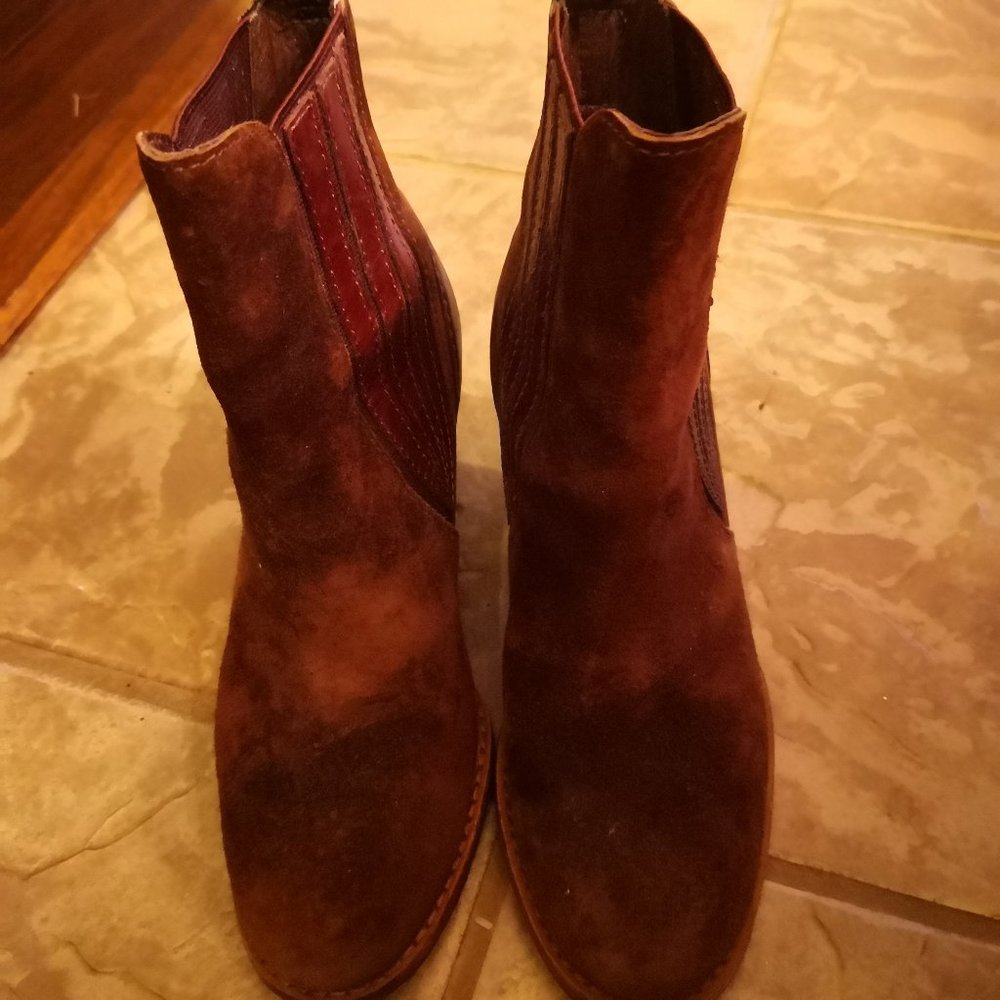 Ugg Ankle Boot